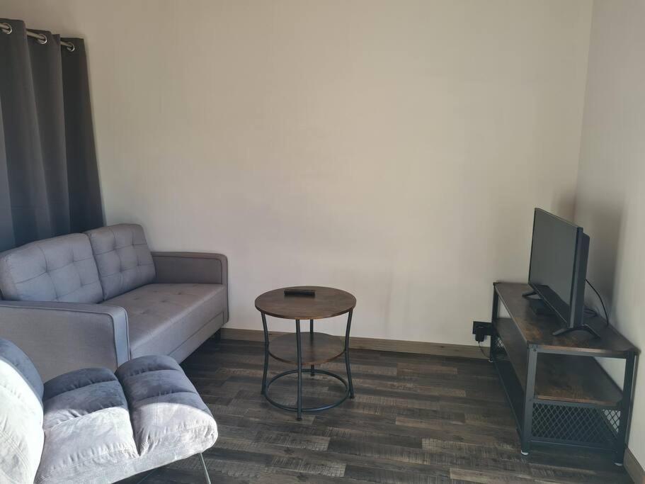Studio De 35 M2 Parentis-en-Born Bagian luar foto